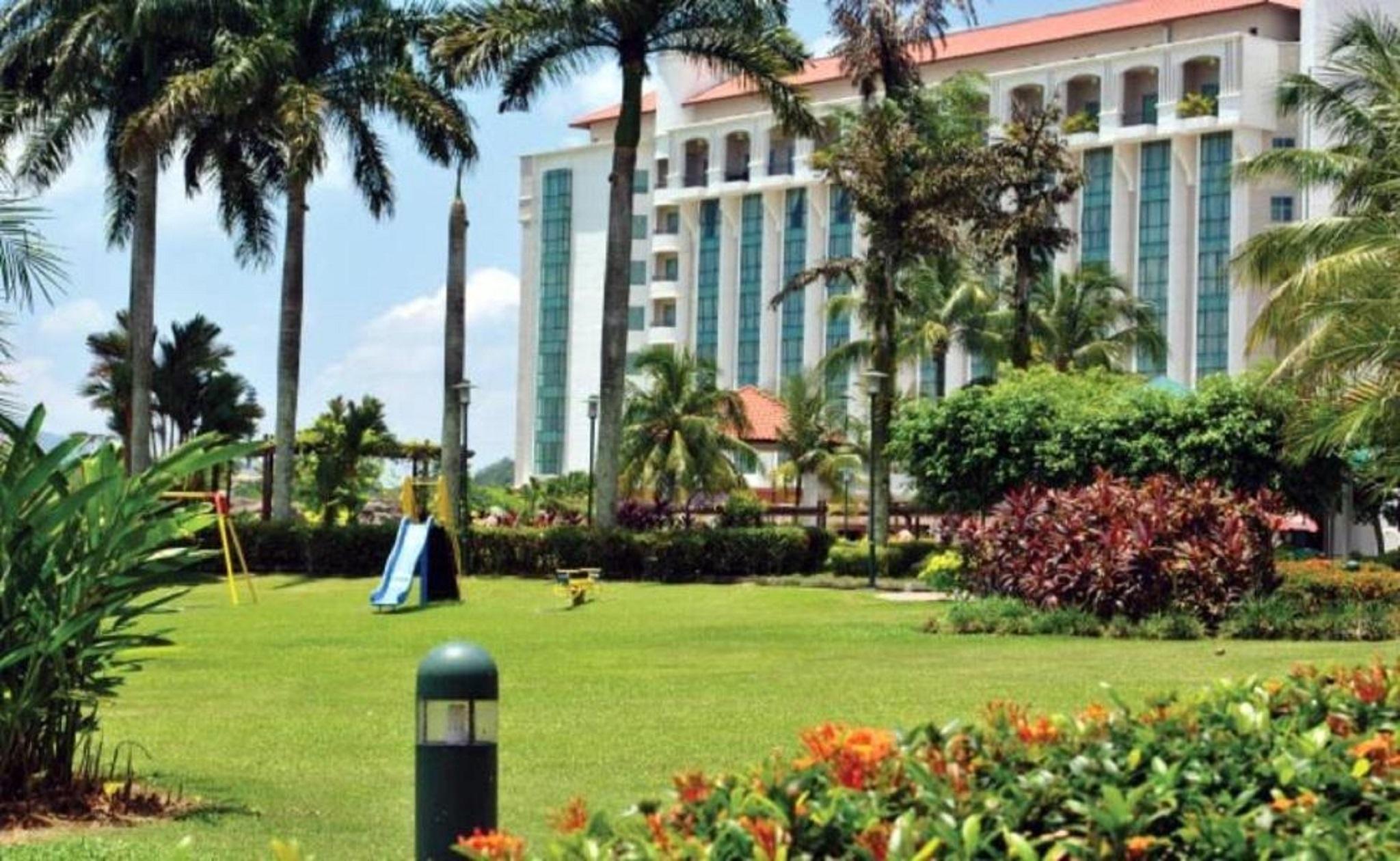 Nilai Springs Resort Hotel Exteriör bild