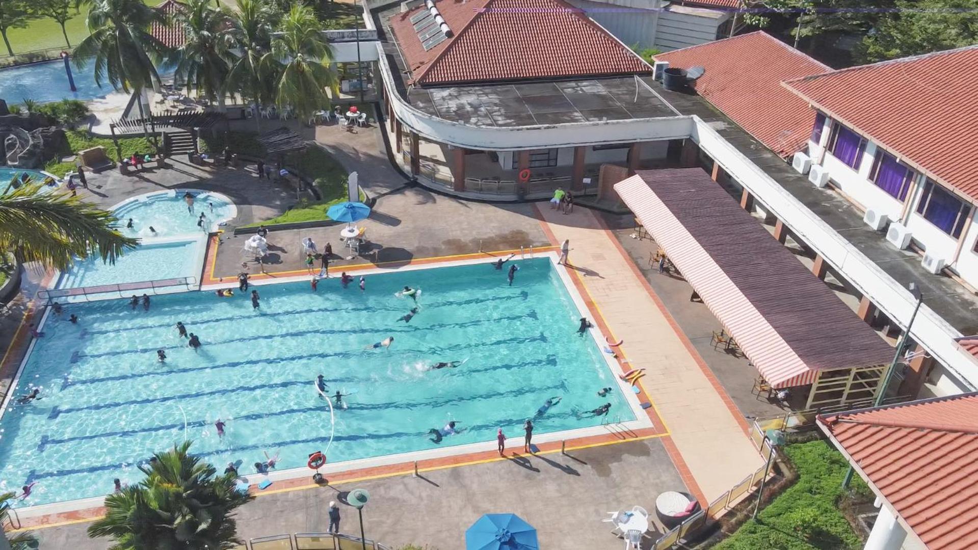 Nilai Springs Resort Hotel Exteriör bild